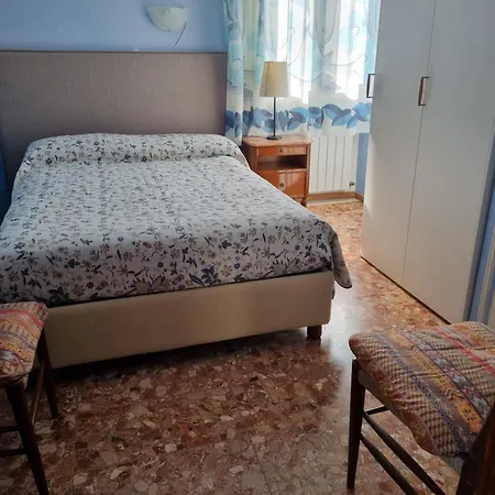 3 Amazing Sea View Beachfront Flat Blue شقة *
