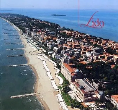 3 Amazing Sea View Beachfront Flat Blue * البندقية-ليدو