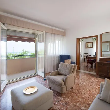 شقة 3 Amazing Sea View Beachfront Flat Blue البندقية-ليدو